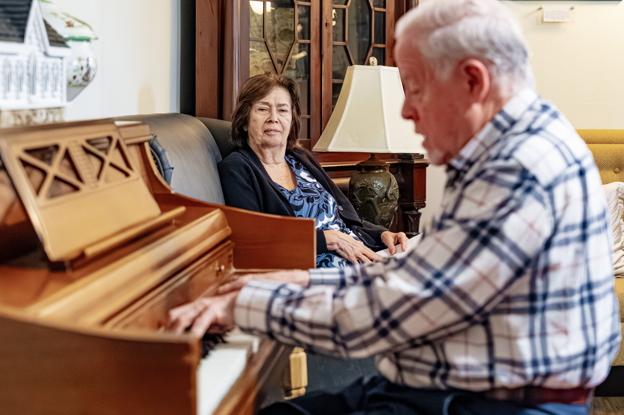 FH-resident-on-piano