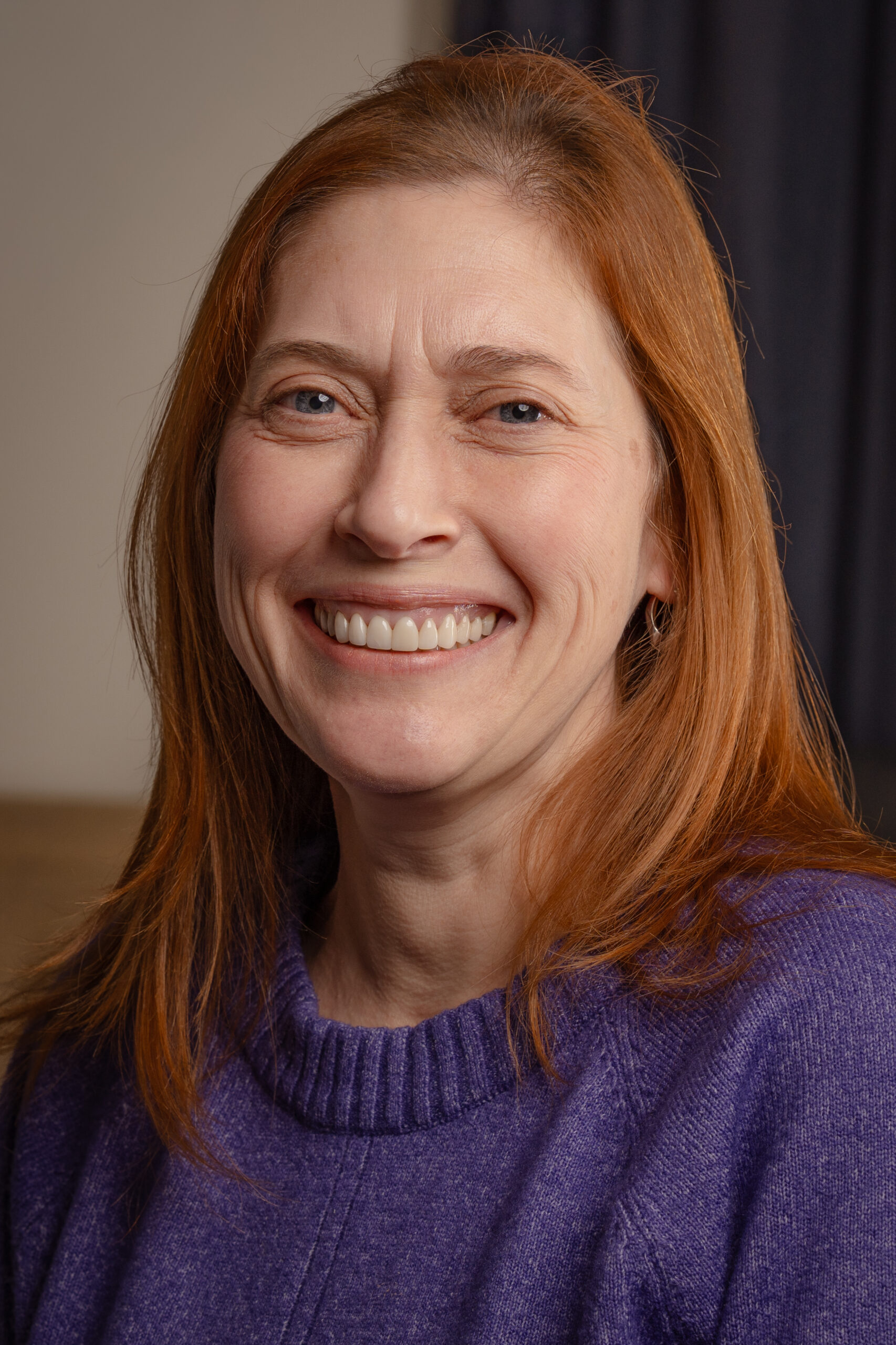 Headshot-Laura-Foltz